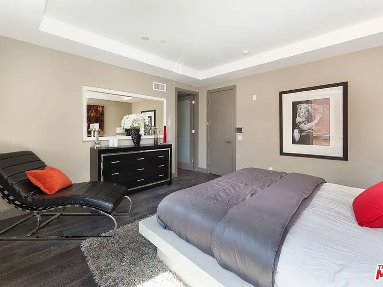 1217 Horn Ave #104 — Photo 12