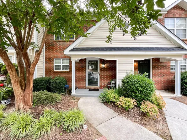 4013 Melrose Club Dr, Matthews, NC 28105