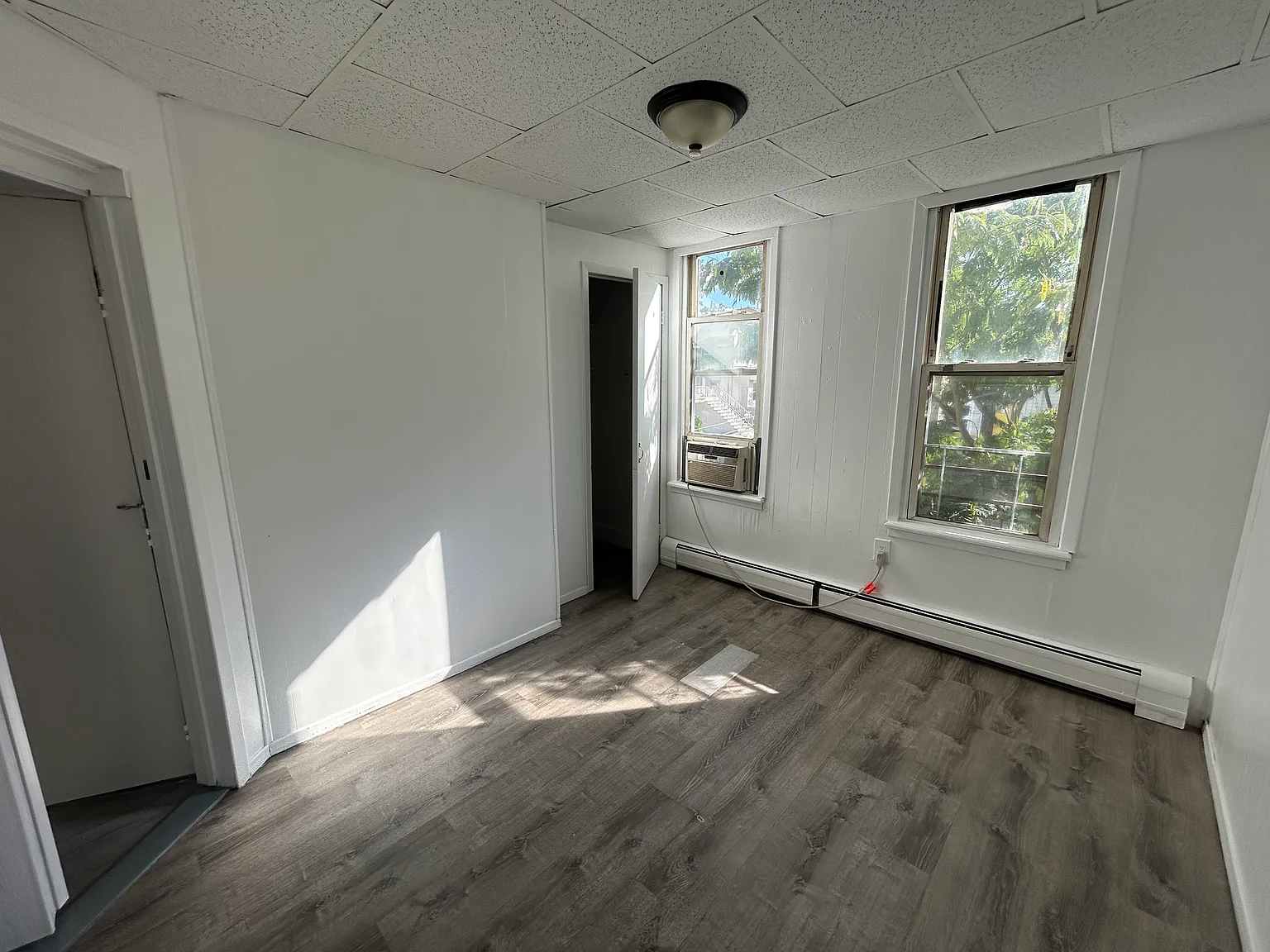 1451 44th St — Photo 3