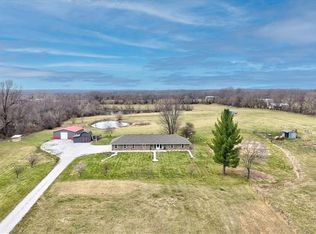 3620 S Ketterman Rd, Oak Grove, MO 64075