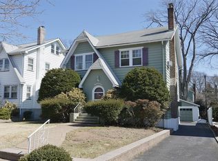 17 Ridgewood Ave, Glen Ridge, NJ 07028