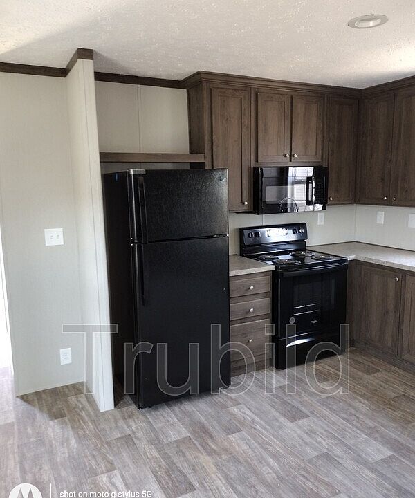 1st image of 115 Weavers Cir