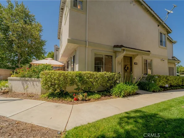 25409 Holly Beach Dr, Santa Clarita, CA 91350