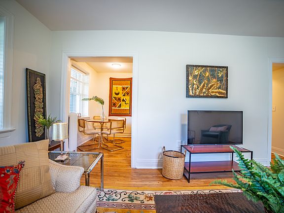 5th image of 4202 Locust St #106