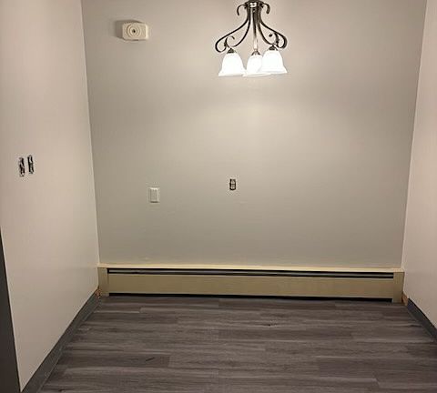 3rd image of 2025 Abbott Rd APT 2