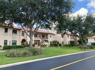 21362 Juego Cir APT 33E, Boca Raton, FL 33433