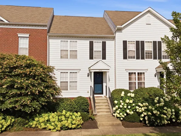 2416 Ogden Way, Lexington, KY 40509