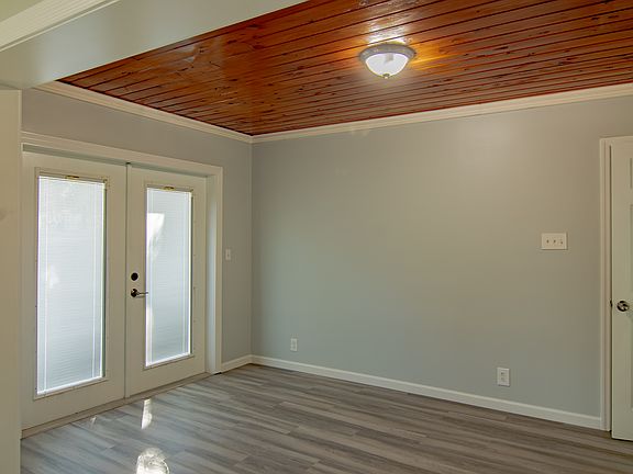 5th image of 4614 W Bay Court Ave