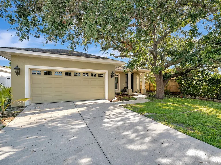 5318 Colony Meadows Ln — Photo 2