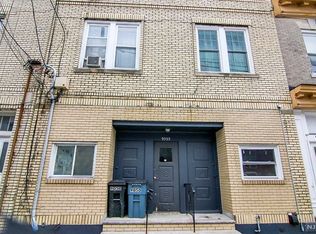 9050 Palisade Plaza, North Bergen, NJ 07047