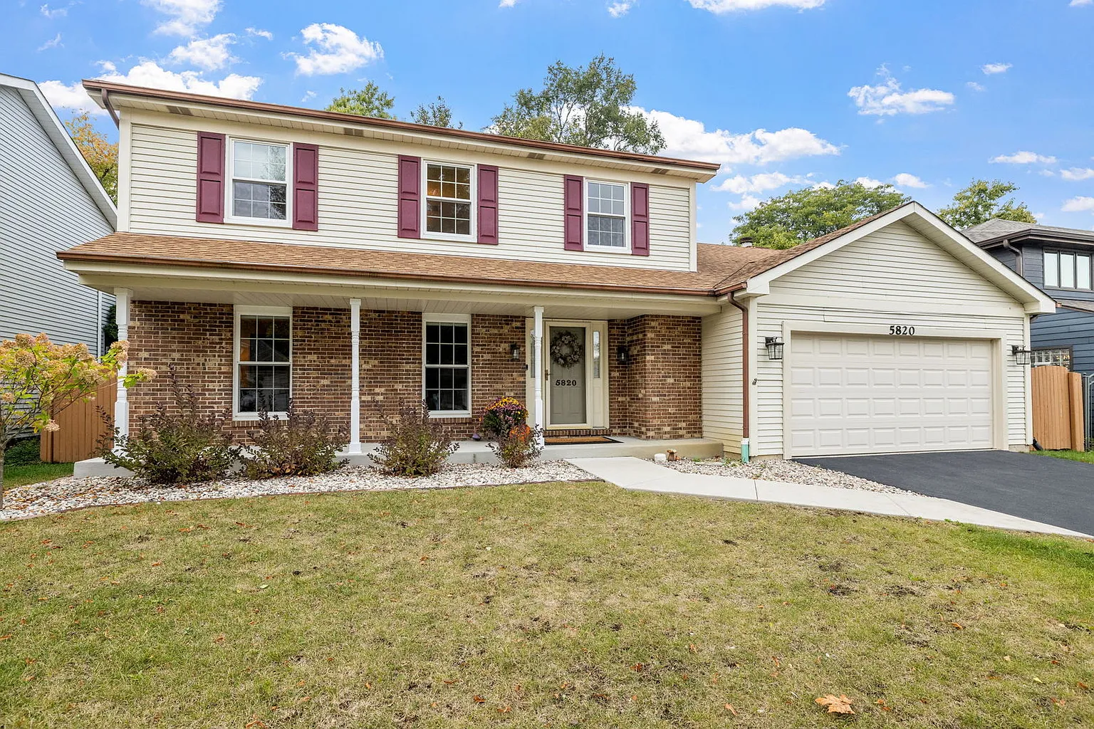 5820 Raintree Ln photo 1