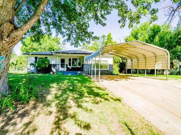 1619 18th St, Woodward, OK 73801
