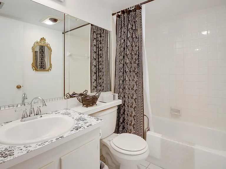 3154 Via Poinciana Dr #116 — Photo 16