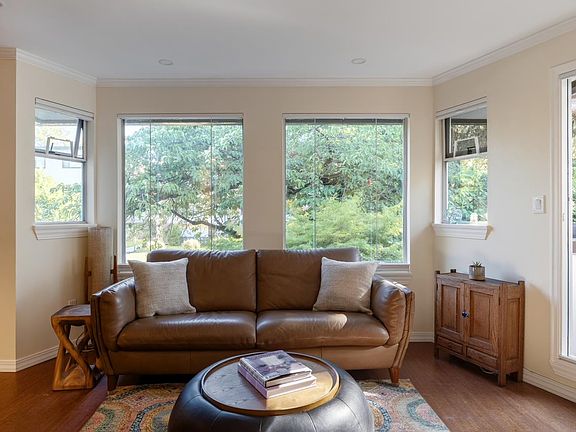 5th image of 2015 W 3rd Ave Unit 9