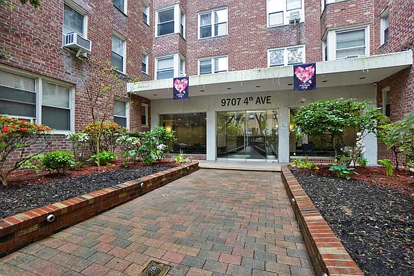 Rented by Corcoran | media 26