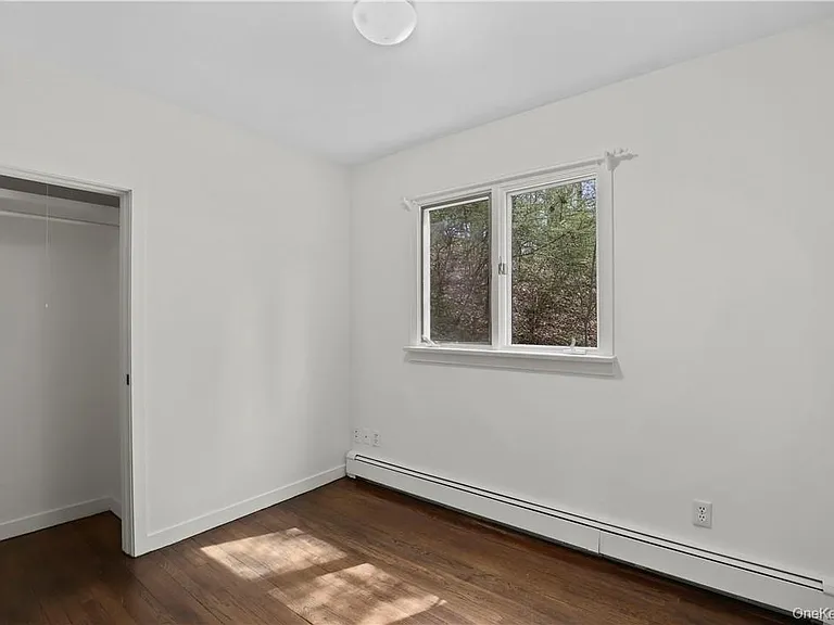 165 Old Post Rd — Photo 7