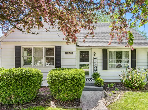 1022 Vassar Dr, Kalamazoo, MI 49001