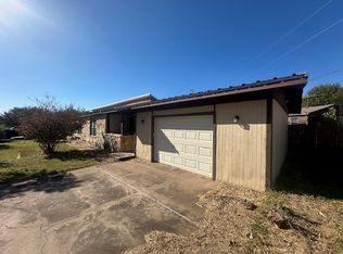 808 Flamingo Rd, Granbury, TX 76049