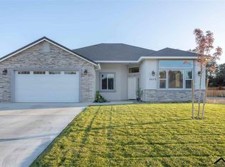 1445 Acacia St, Red Bluff, CA