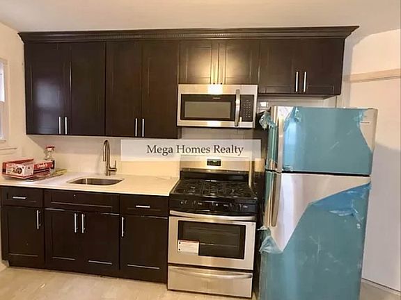 2nd image of 28-33 35th St #3