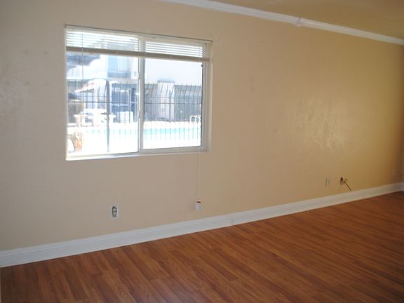 5th image of 9029 N 52nd Ave