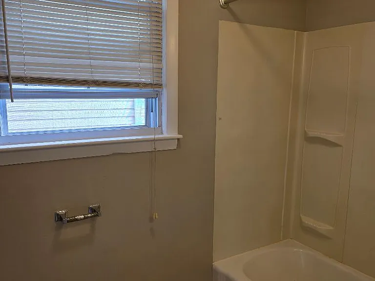 64 Hunter St #1 — Photo 9