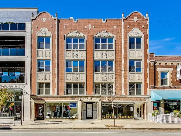 3546 N Southport Ave APT 105, Chicago, IL 60657