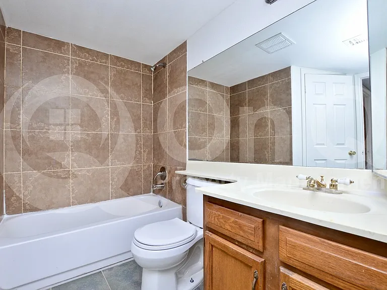 10026 W Roma Ave — Photo 17