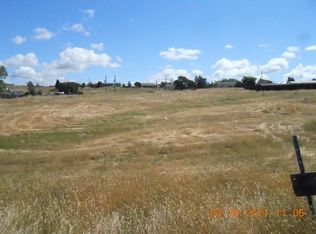 2935 Village Dr, Ione, CA