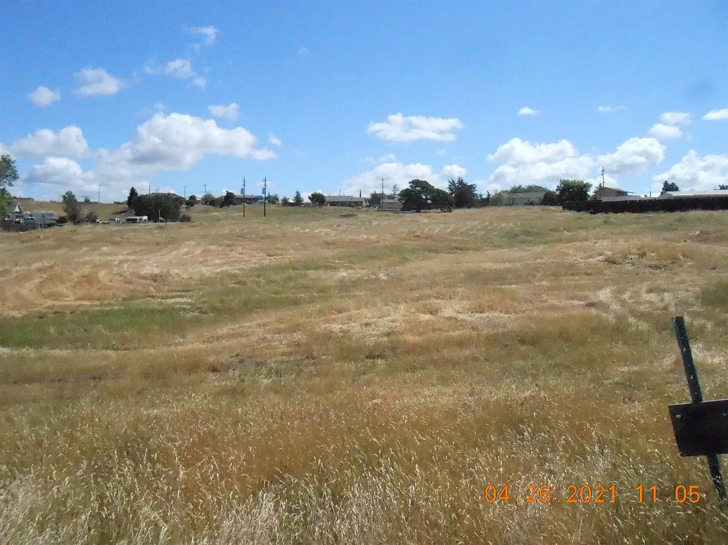 2935 Village Dr photo 1