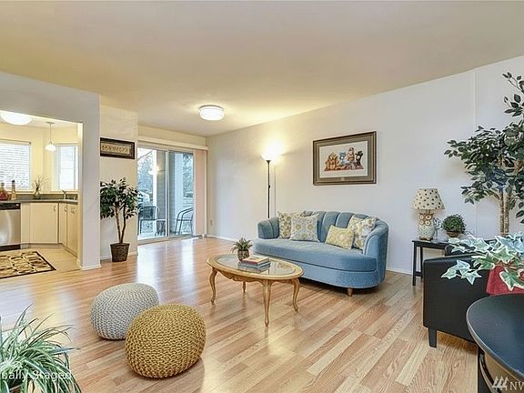 2nd image of 5300 Harbour Pointe Blvd