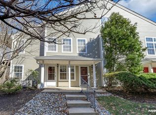1192 Richmond Rd, Mahwah, NJ 07430