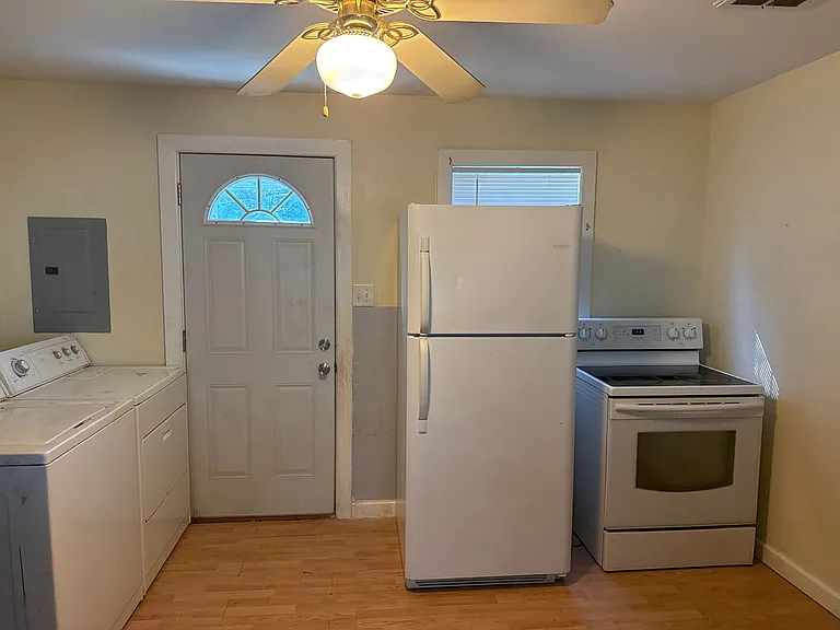 2305 S Martin Luther King Jr Dr — Photo 7