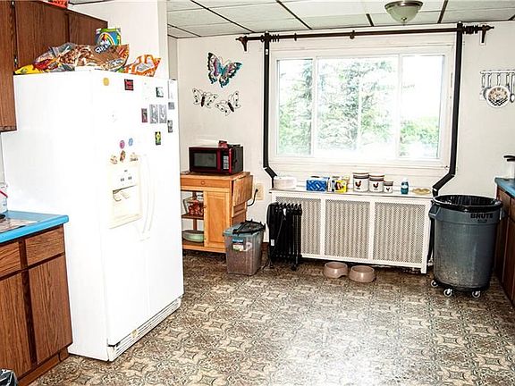 4th image of 2509 Burham St