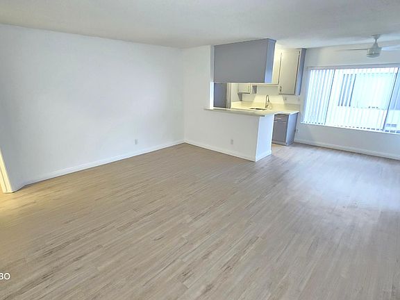 2nd image of 3655 Keystone Ave #3