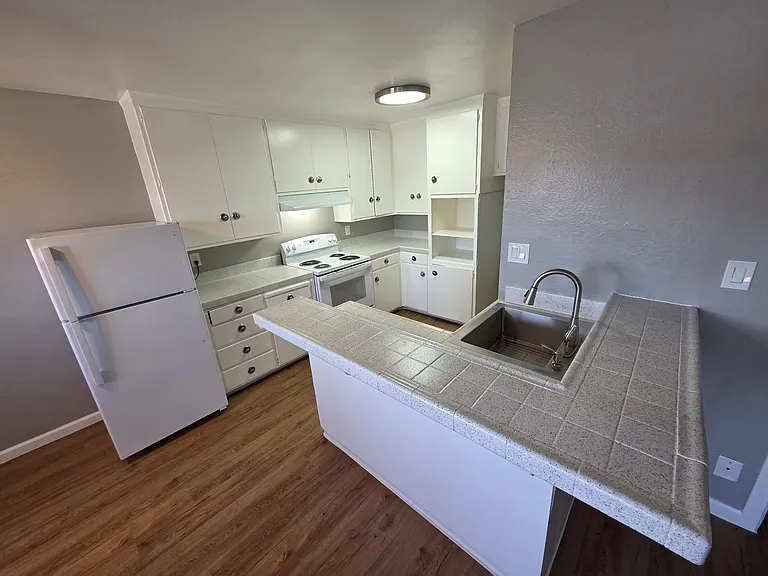 Arden Fair Apartments — Photo 28