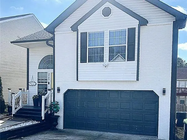 3725 Longview Dr, Douglasville, GA 30135