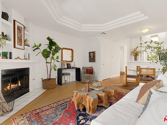 2nd image of 2500 Abbot Kinney Blvd APT 6