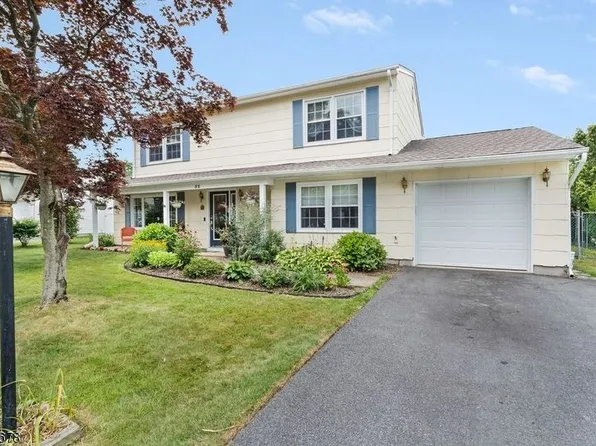 32 Central Ave, Mine Hill Twp., NJ 07803