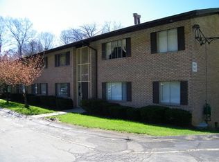 4077 Sanlin Dr, Moon Twp, PA 15108