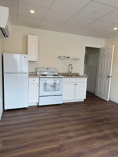 162 Narragansett St #8 Photo 1