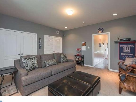 4th image of 1581 E Matisse Dr