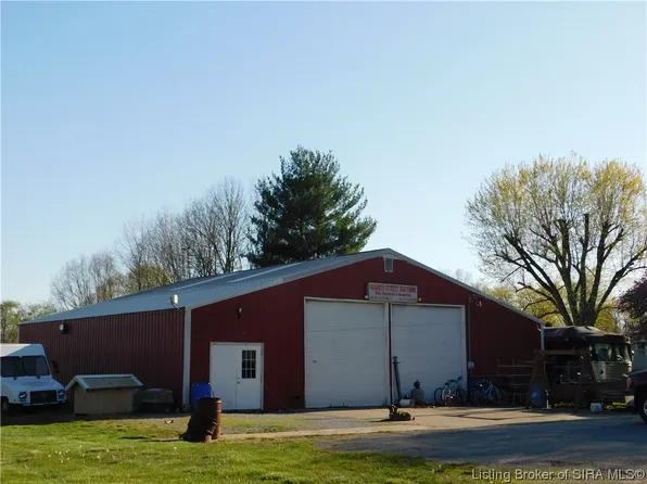 1000 W Market Street, Salem, IN 47167