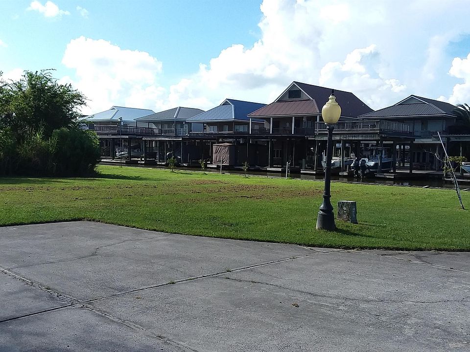 2nd image of 128 Mangrove Ct