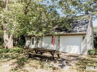 16480 E Cherokee Rd, Cuba, IL 61427