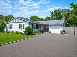 40 Elm Avenue, Flanders, NY 11901