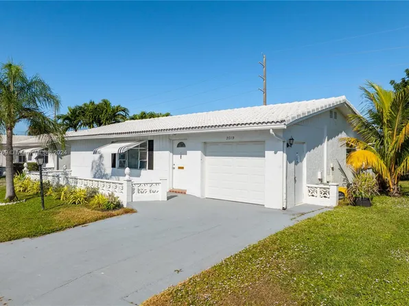 2019 SW 16th Ave, Boynton Beach, FL 33426