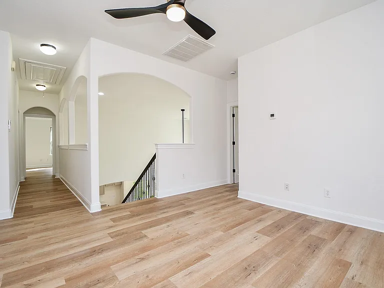 18 Hadlock Pl — Photo 18