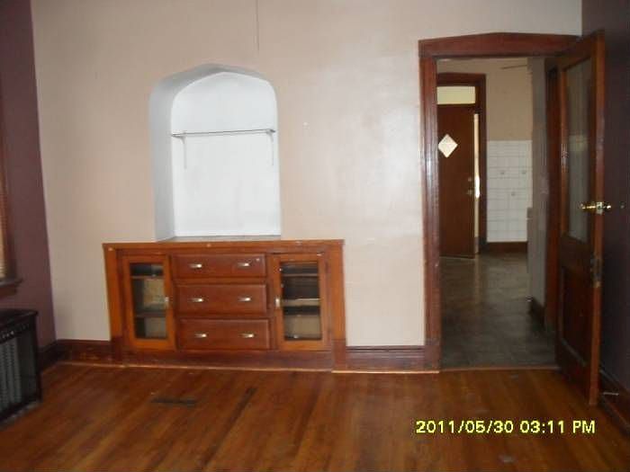 2nd image of 2527 N Marmora Ave