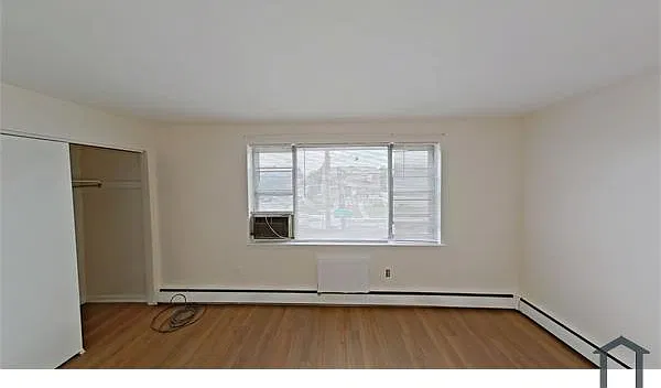1 bed, $1,050 — Photo 4